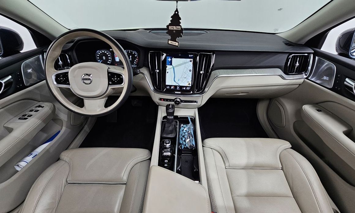 Volvo V60 2020