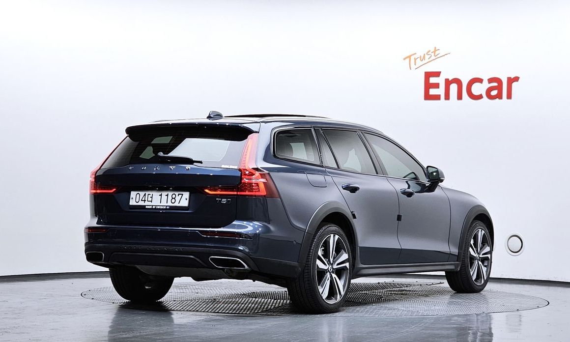Volvo V60 2020