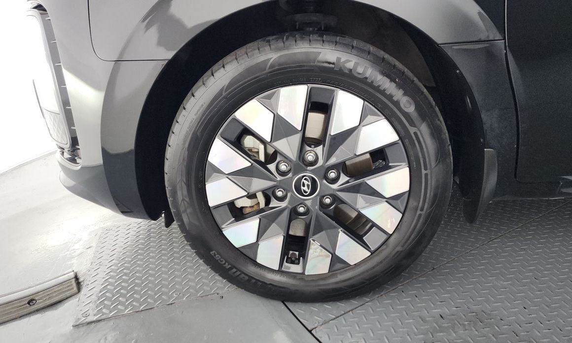 Hyundai Staria 2023