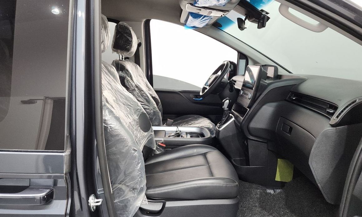 Hyundai Staria 2025
