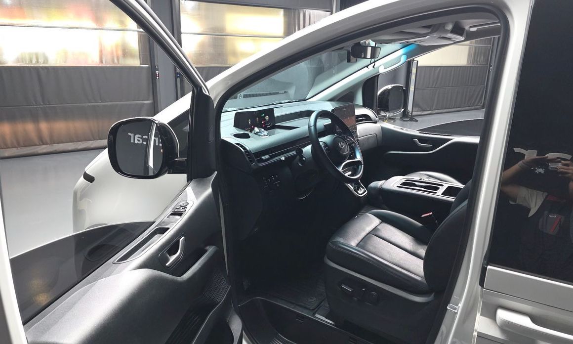 Hyundai Staria 2025