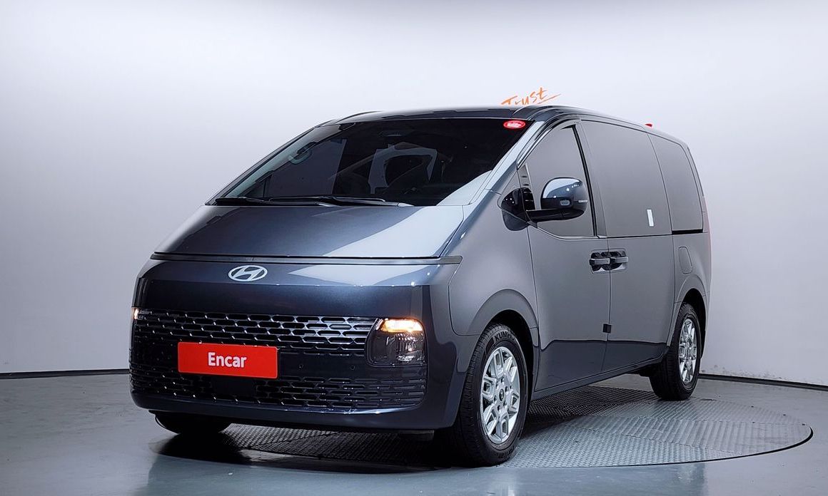 Hyundai Staria 2025