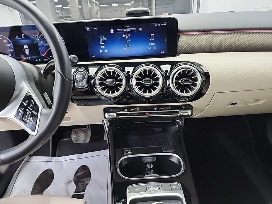 Mercedes-Benz A-Class 2024