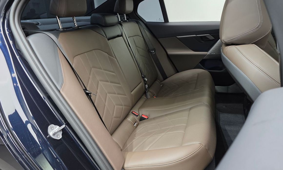 BMW 5-Series 2025