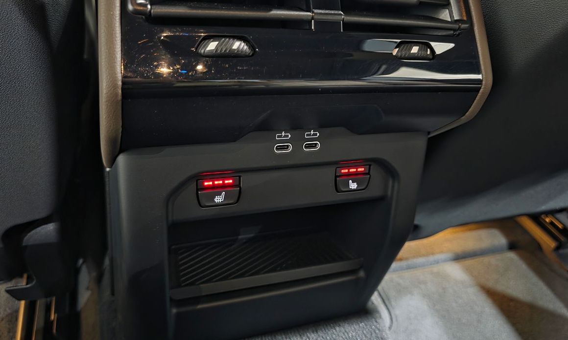BMW 5-Series 2025