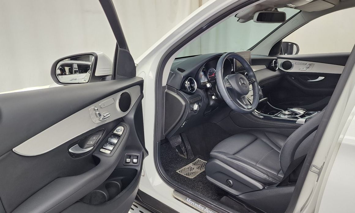 Mercedes-Benz GLC-Class 2019