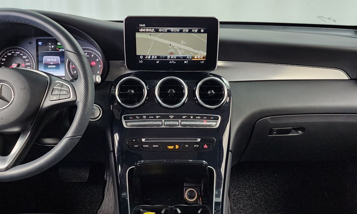 Mercedes-Benz GLC-Class 2019