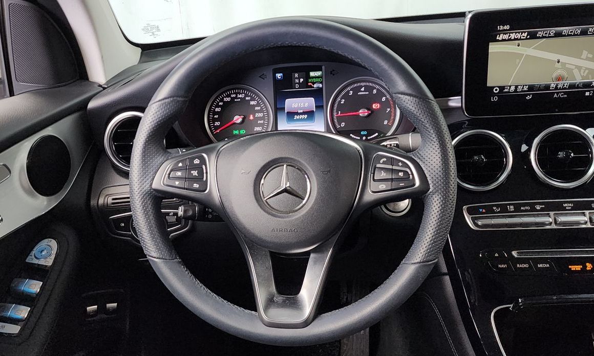Mercedes-Benz GLC-Class 2019