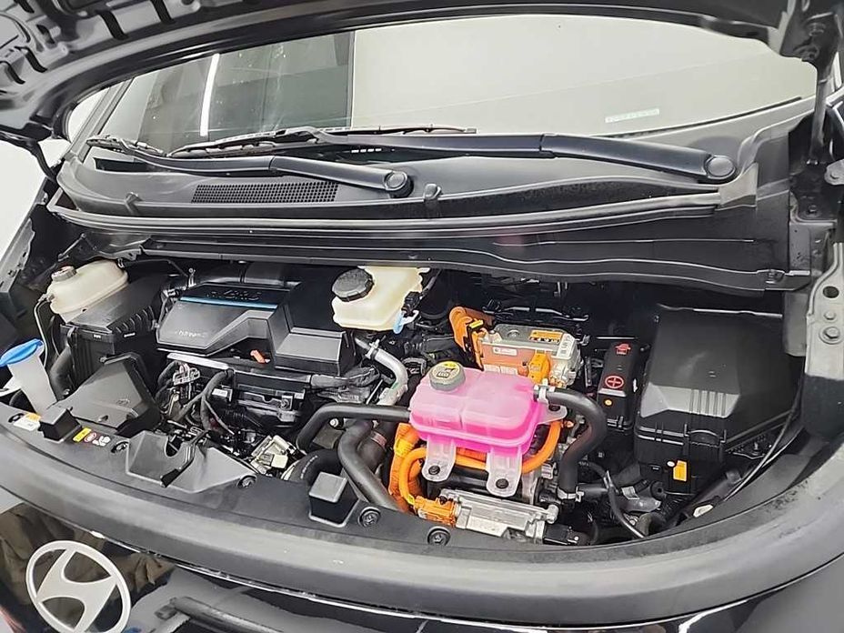 Hyundai Staria 2025