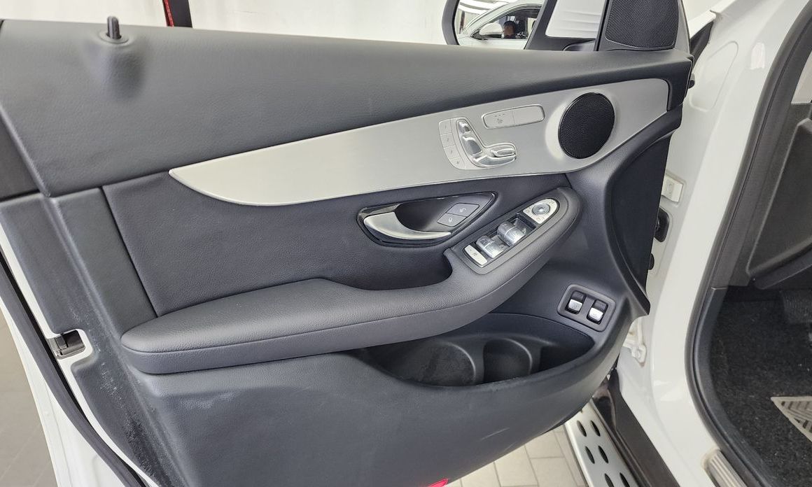 Mercedes-Benz GLC-Class 2019