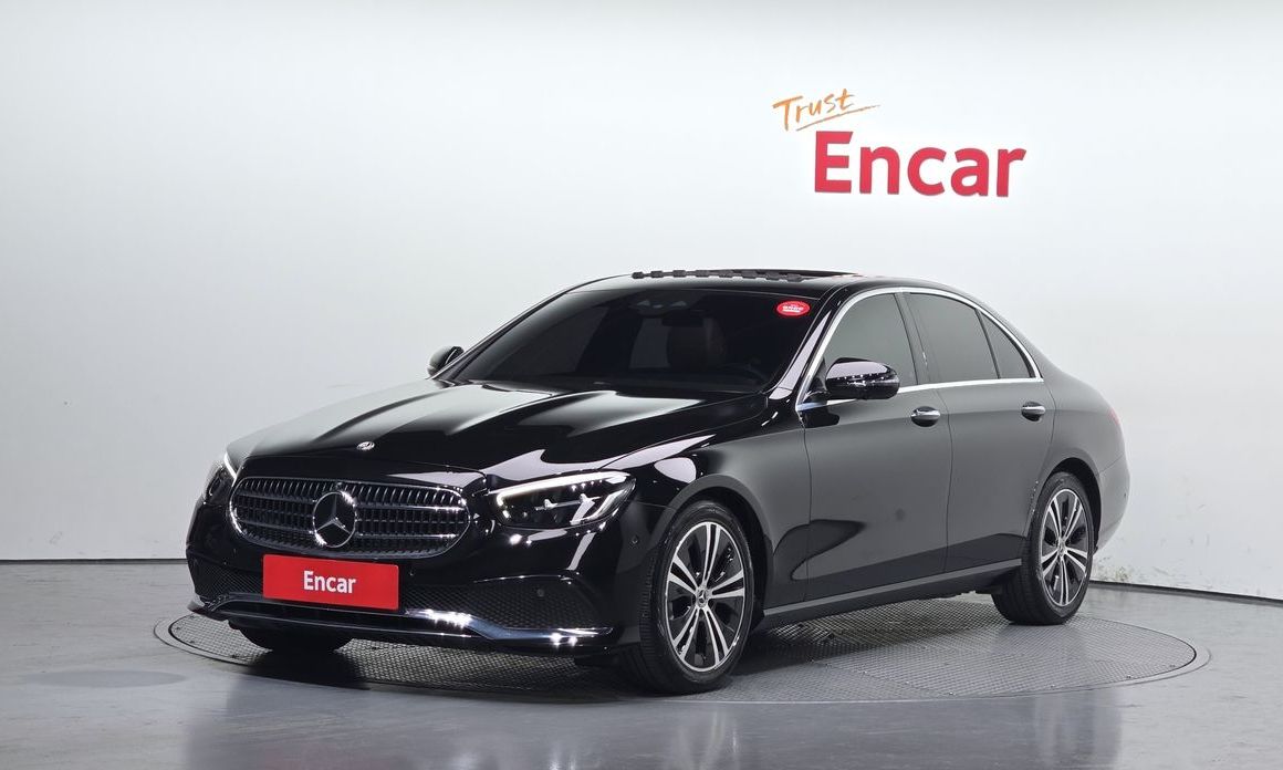 Mercedes-Benz E-Class 2022