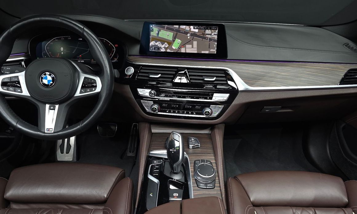 BMW 5-Series 2020