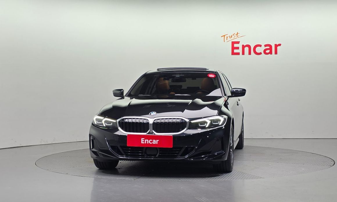 BMW 3-Series 2023