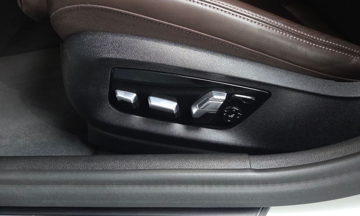 BMW 5-Series 2020