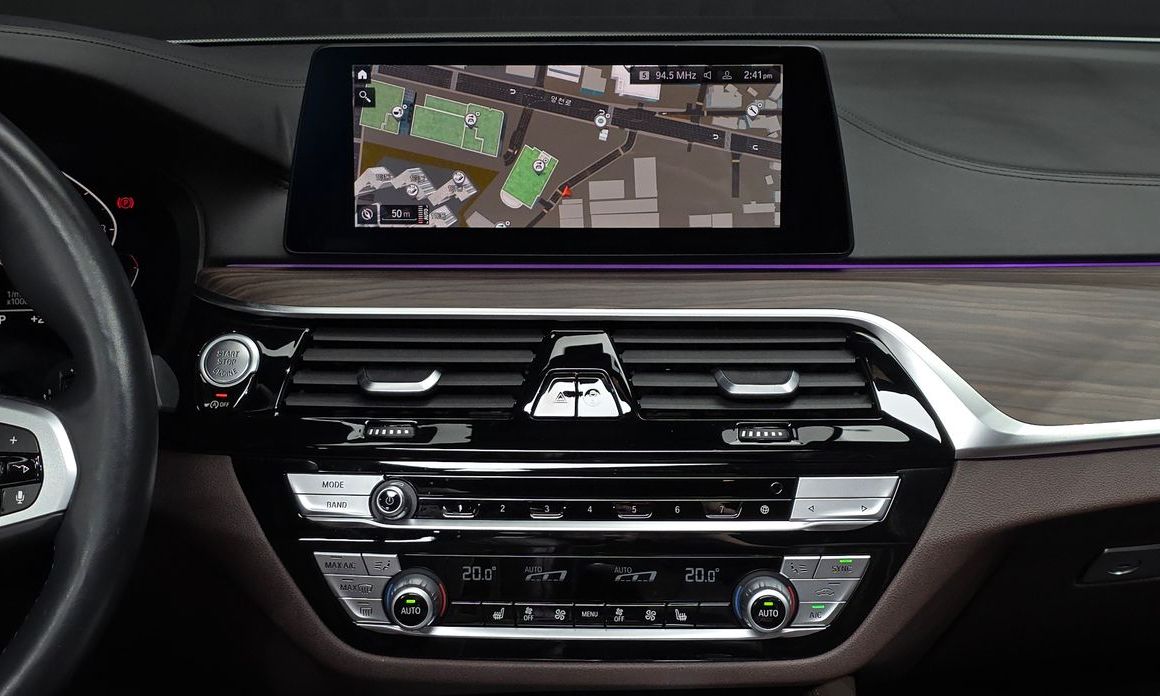 BMW 5-Series 2020