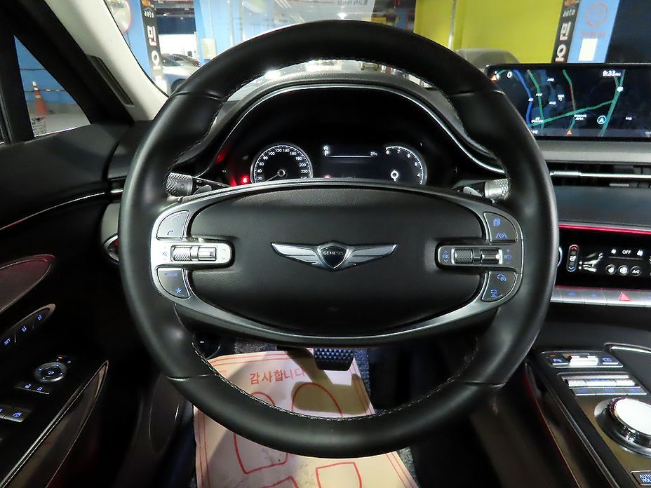 Genesis GV70 2024