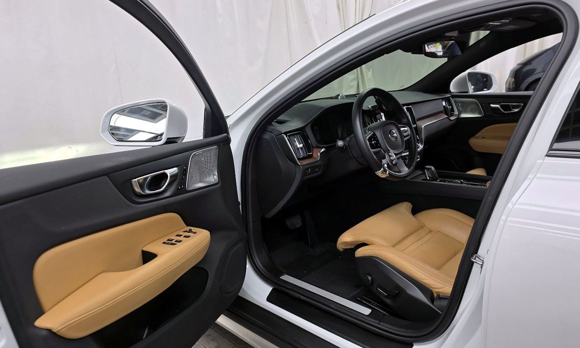 Volvo V60 2021