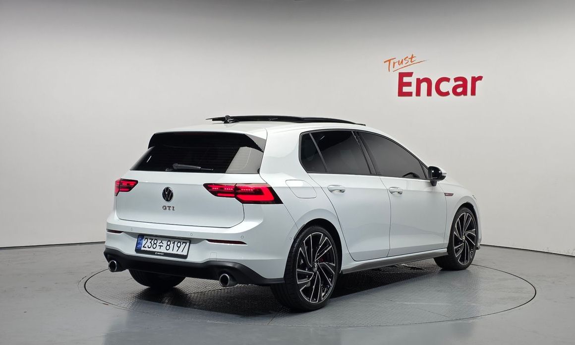 Volkswagen Golf 2024