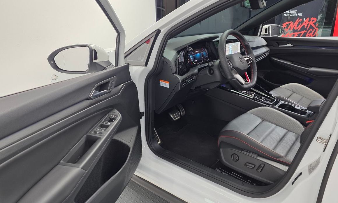 Volkswagen Golf 2024