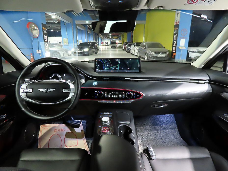 Genesis GV70 2024
