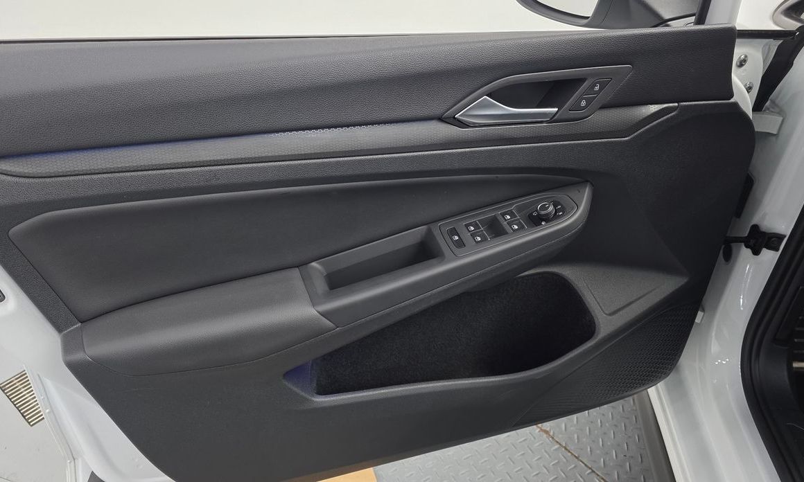 Volkswagen Golf 2024