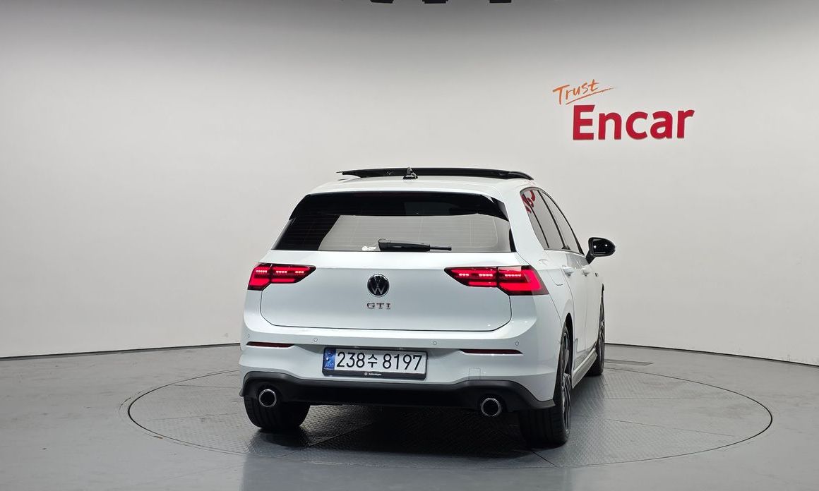 Volkswagen Golf 2024