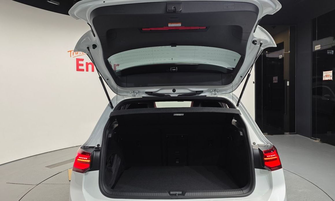 Volkswagen Golf 2024