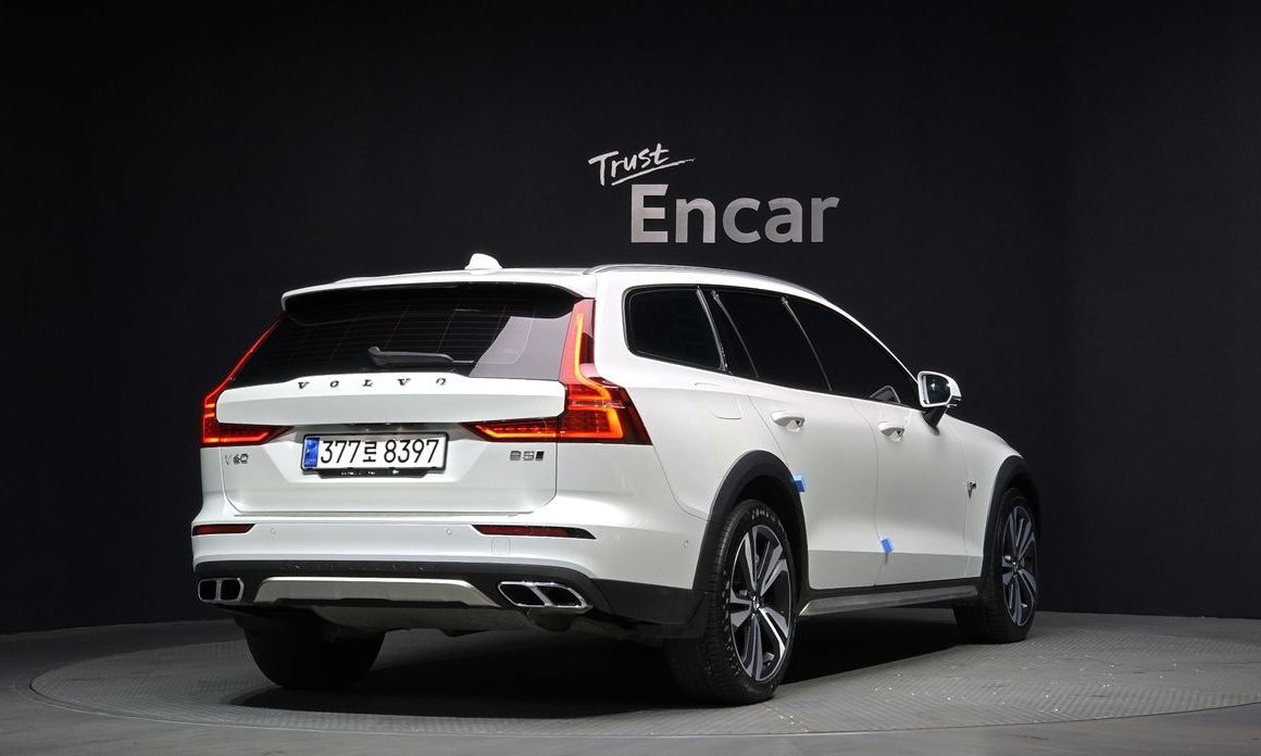 Volvo V60 2021