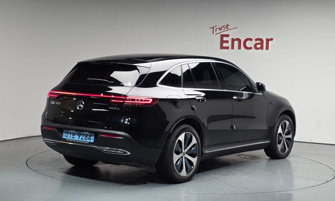 Mercedes-Benz EQC 2020