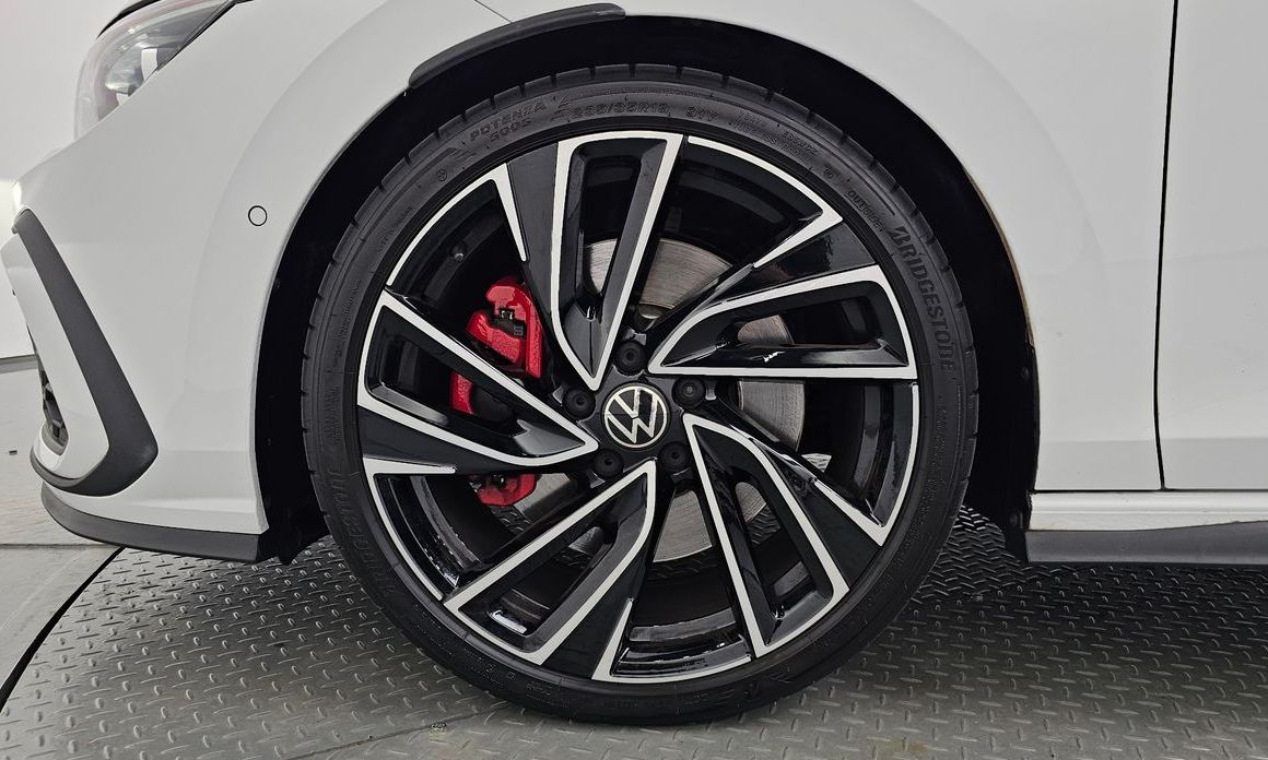 Volkswagen Golf 2024