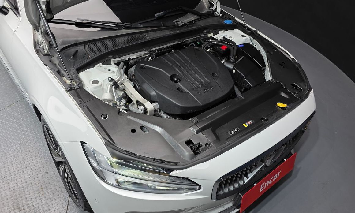 Volvo S90 2023