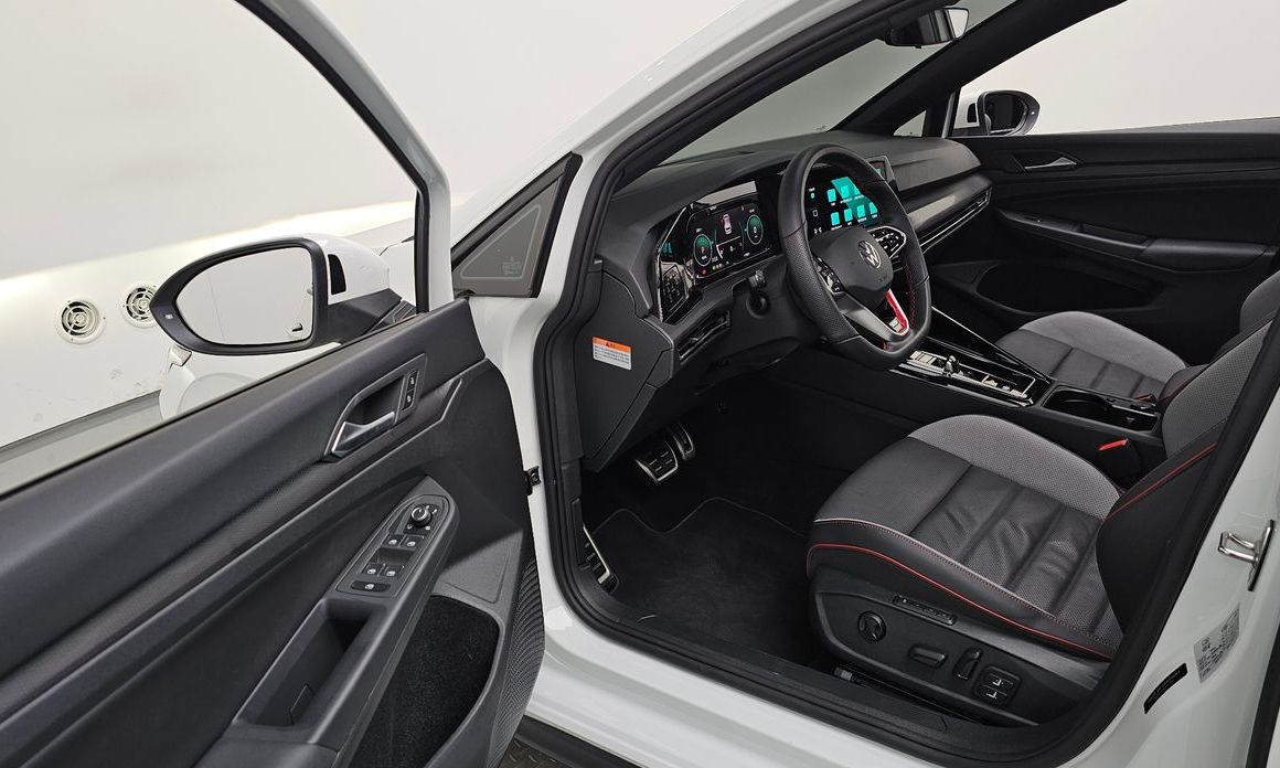 Volkswagen Golf 2024