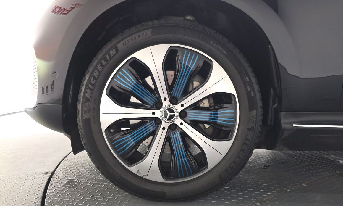 Mercedes-Benz EQC 2020