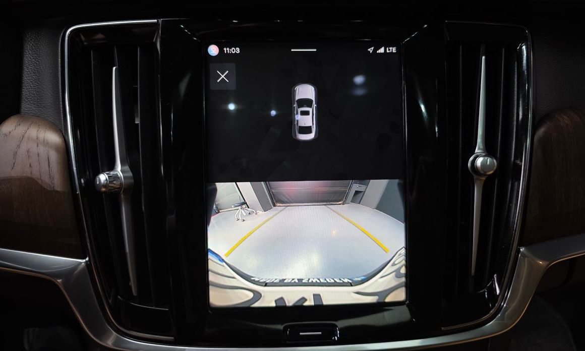 Volvo S90 2023