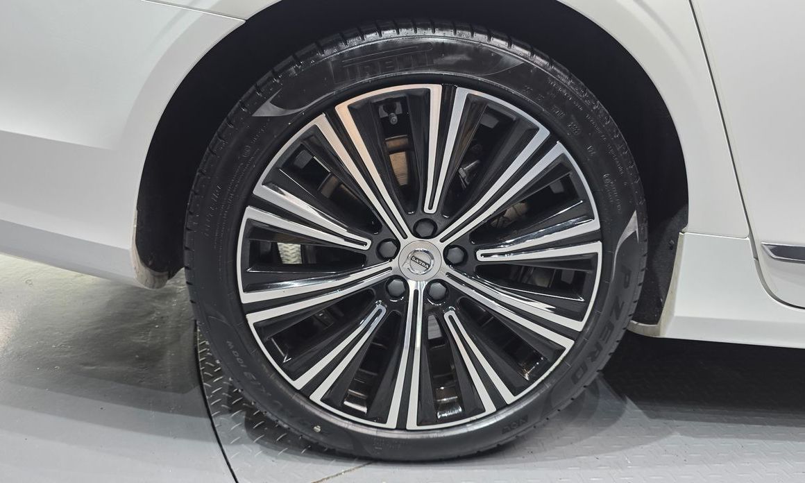 Volvo S90 2023