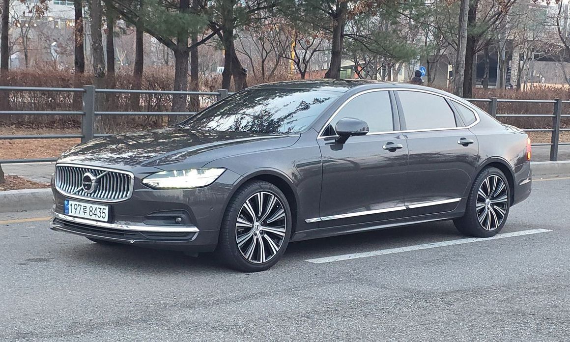 Volvo S90 2023