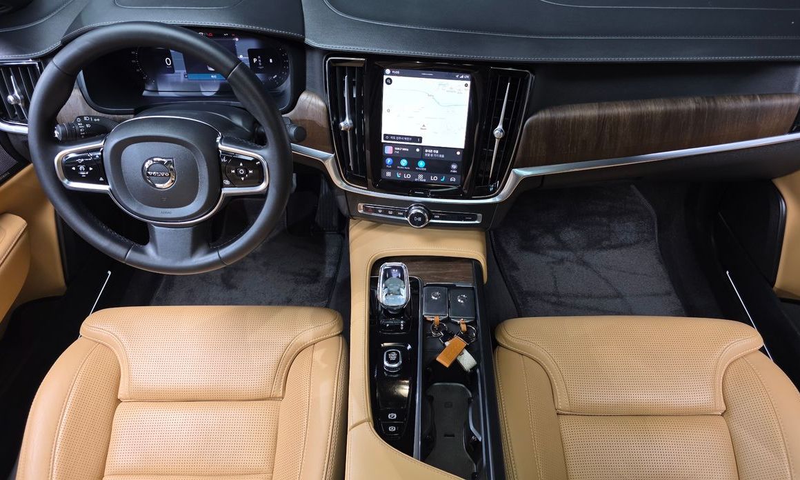 Volvo S90 2023
