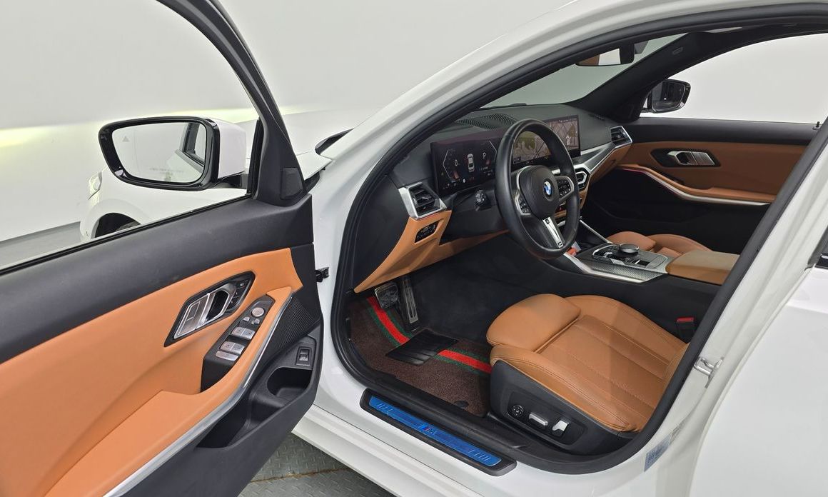 BMW 3-Series 2023