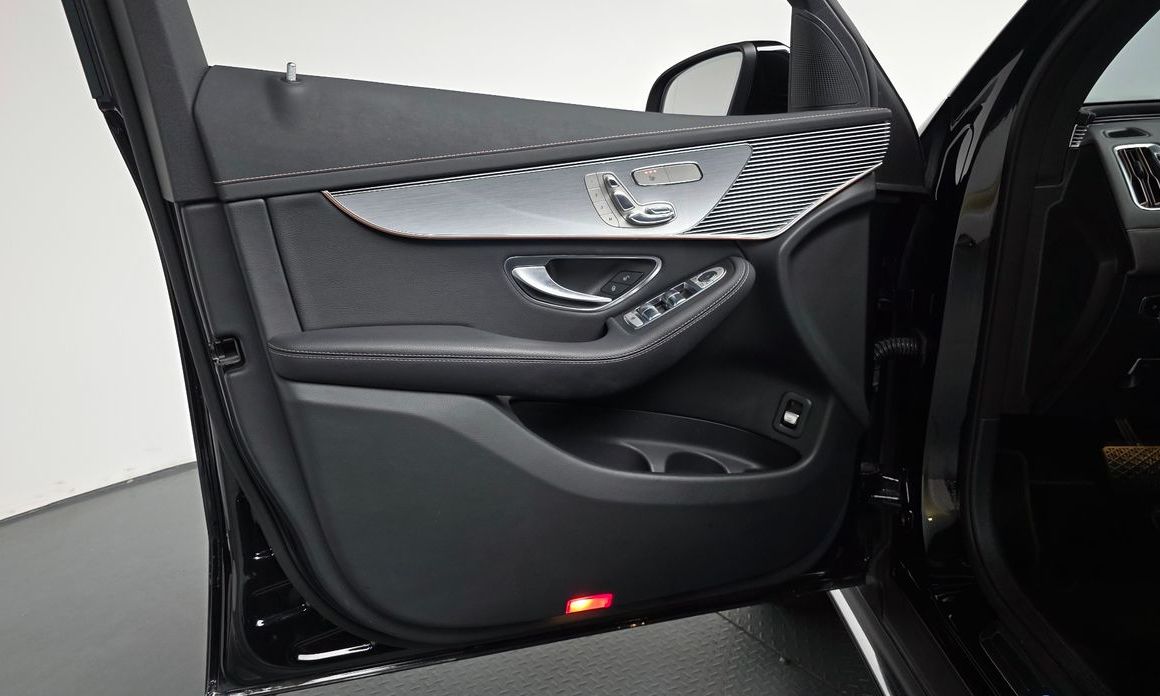 Mercedes-Benz EQC 2020