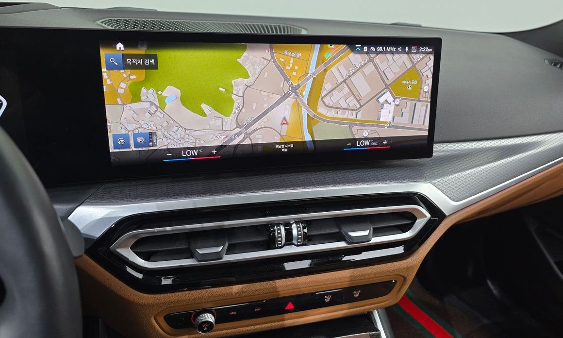 BMW 3-Series 2023