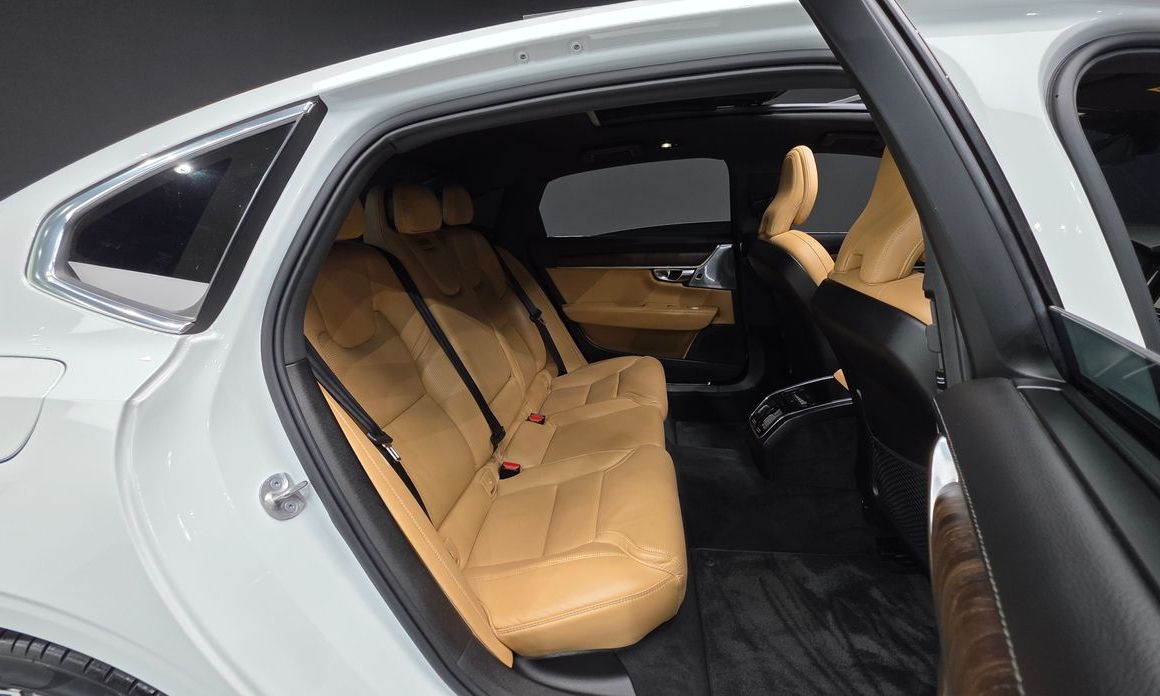 Volvo S90 2023