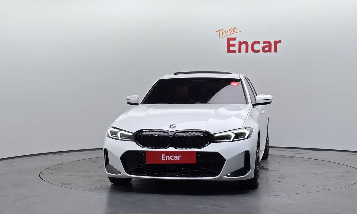 BMW 3-Series 2023