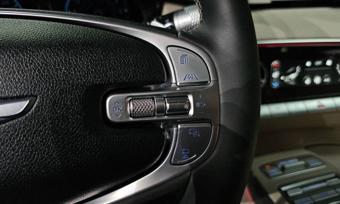 Genesis GV70 2023