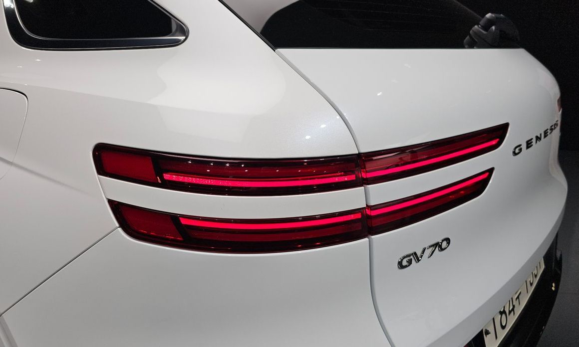 Genesis GV70 2023