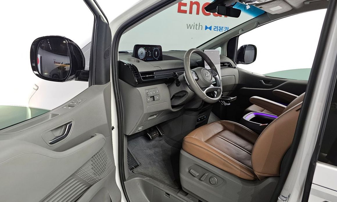 Hyundai Staria 2024