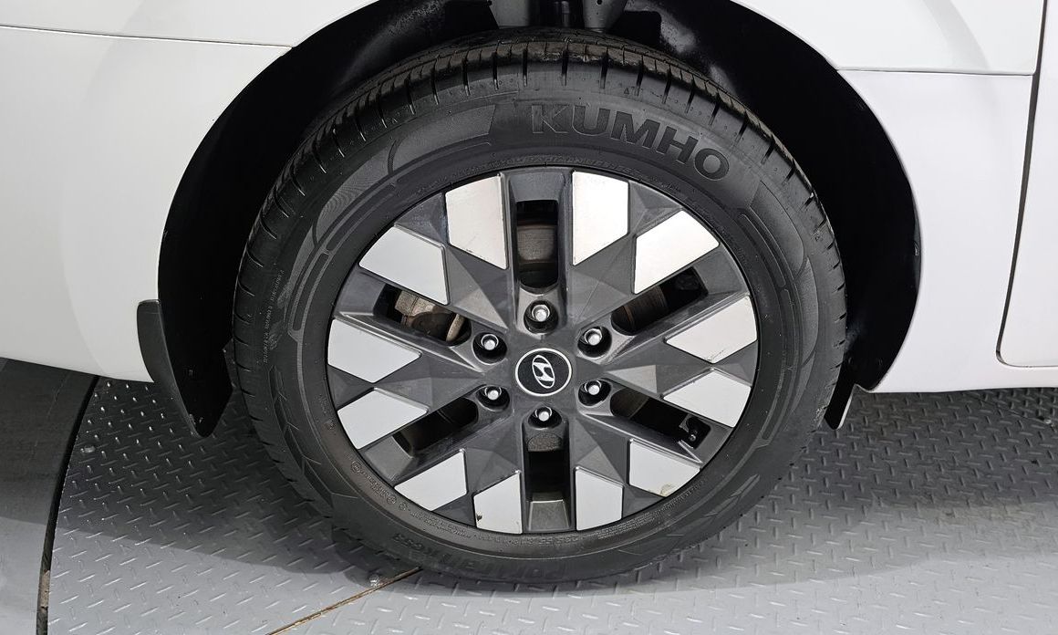 Hyundai Staria 2024