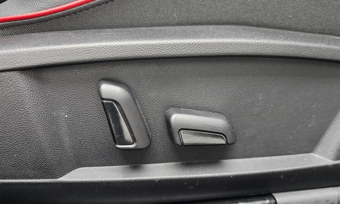 Volkswagen Golf 2024