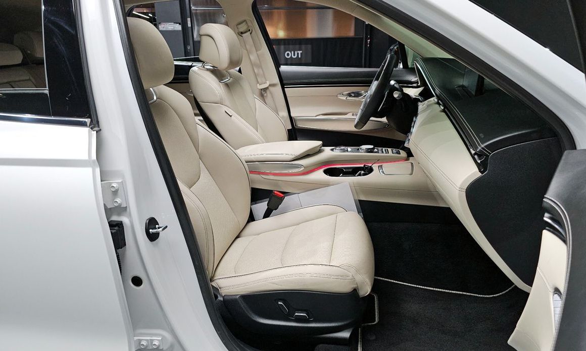 Genesis GV70 2023