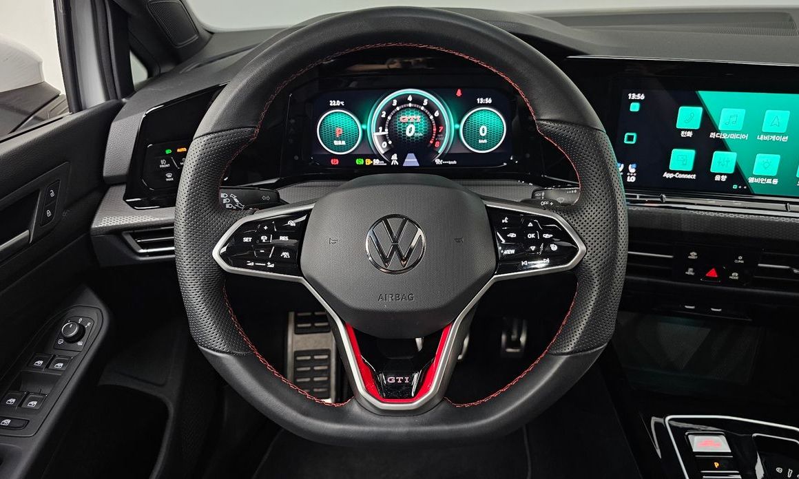 Volkswagen Golf 2024