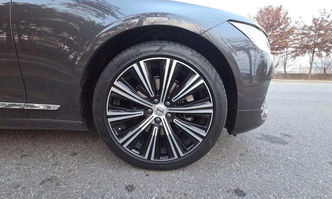 Volvo S90 2023
